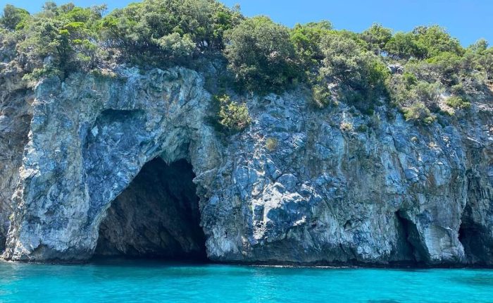 Σπηλιά του Πηλέα και της Θέτιδας - Seanthesy Aegean Boat Tours