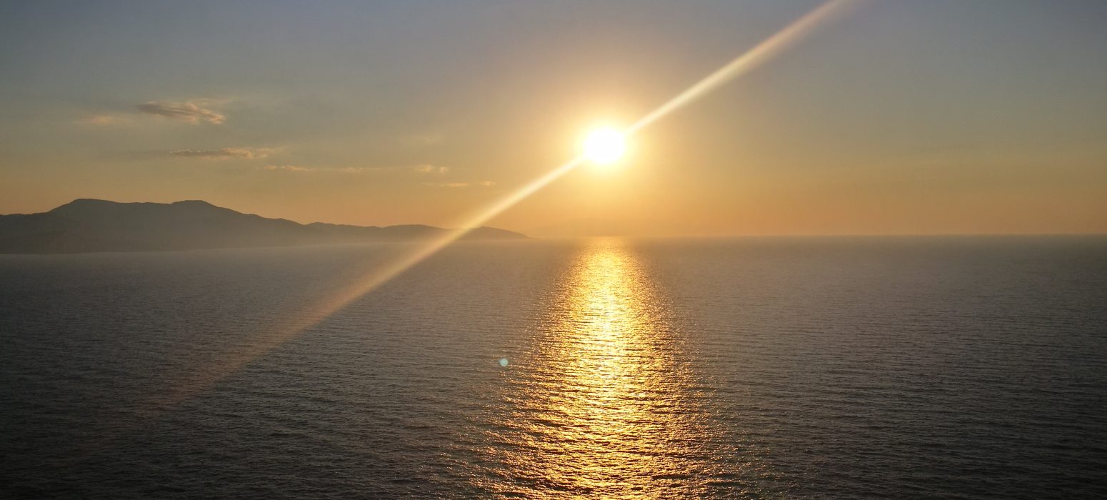 Ηλιοβασίλεμα Αλόννησος - Seanthesy Aegean Boat Tours