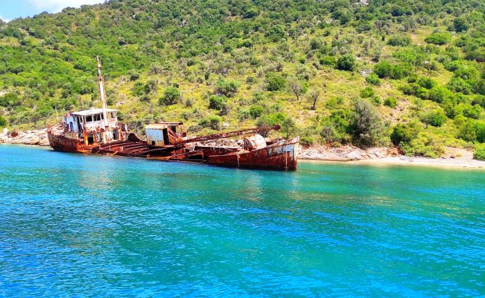 Ναυάγιο Περιστέρας Αλόννησος - Seanthesy Aegean Boat Tours